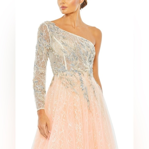 Mac Duggal 20232 NWOT EMBROIDERED ONE SHOULDER BODICE BALLGOWN - Picture 3 of 6